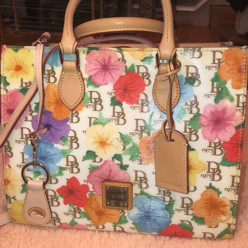 Hand bag